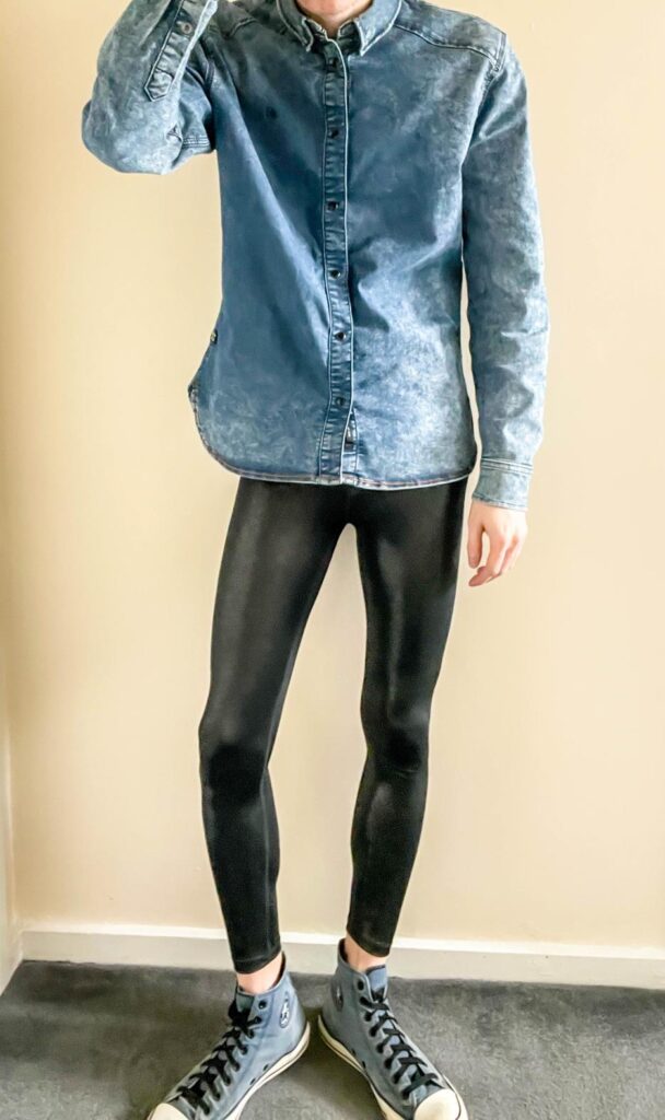 How to Casually Style Shiny, Wet Look, Leather Leggings for Everyday ...
